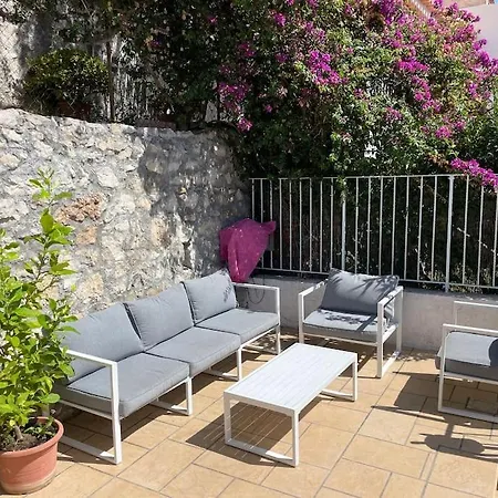 Апартаменти Villawoho Spacious Terraces, Panoramic Seaview In Quiet Area